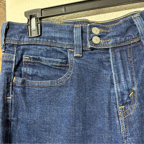 Levis 515 Women’s Jean Capris Dark Wash Size 8 - Picture 3 of 13